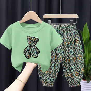 Корейская детская хлопчатобумажная одежда 2023 года, футболки и шорты с рисунком медведя из мультфильма для мальчиков и девочек, комплект из топа, брюк, 2 предметов, одежды для отдыха