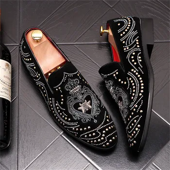 Мужская повседневная обувь на плоской подошве с вышивкой, дизайнерские модельные туфли без застежки, лоферы Sapato Social Masculino